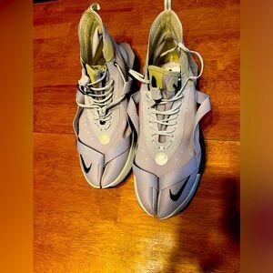 Nike ISPA Drifter Split Spruce 2020 (New without tags)